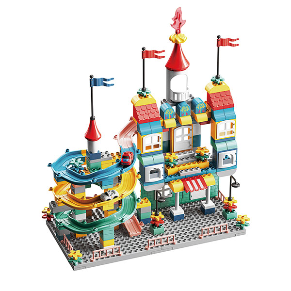 Fantasy castle 210 pcs buidling block with cute slide and flags